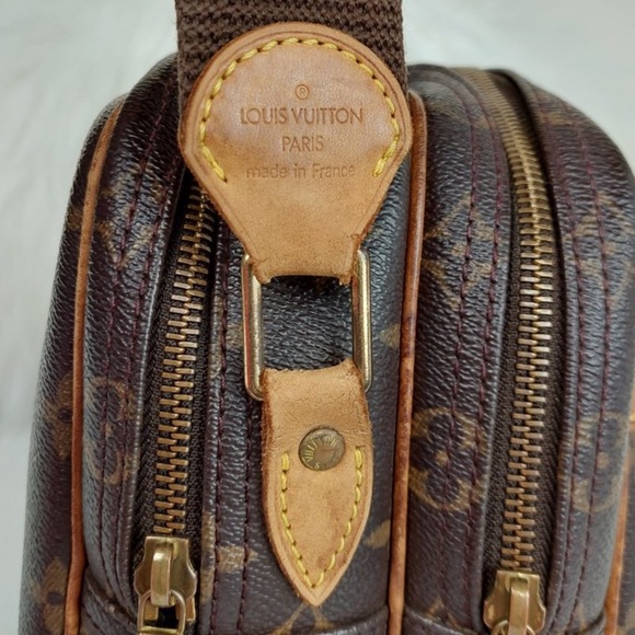 Louis Vuitton Reporter Monogram Crossbody - Picture 5 of 15